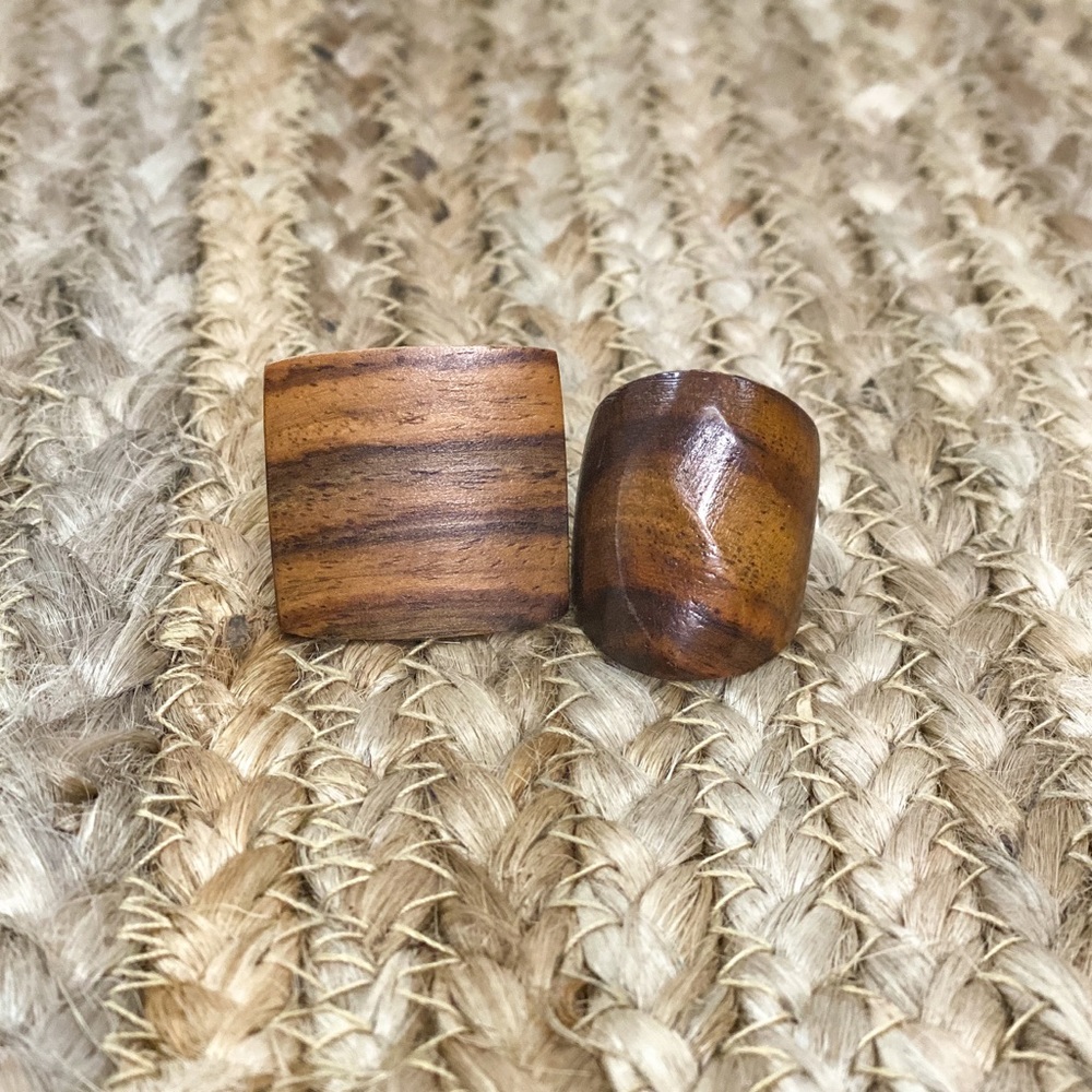 2 redwood rings